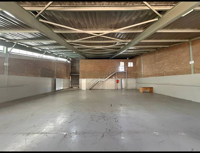 391M² WAREHOUSE FOR SALE IN HALFWAY HOUSE